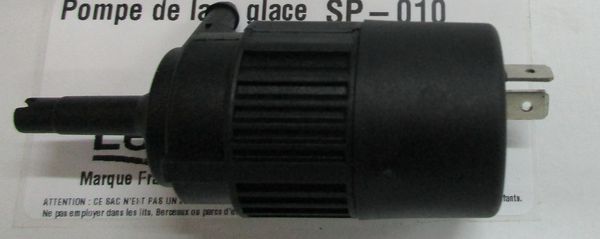 Adaptor pompa apa pentru faruri