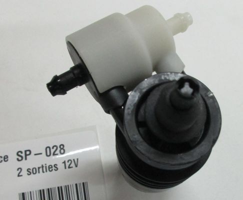 Adaptor pompa apa pentru faruri