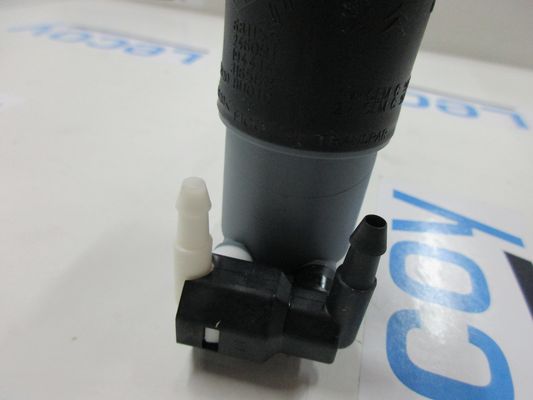 Adaptor pompa apa pentru faruri